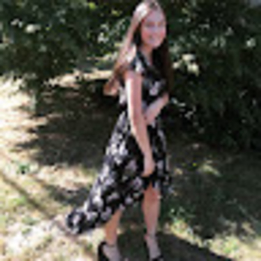 Meet your Posher, Elizabeth